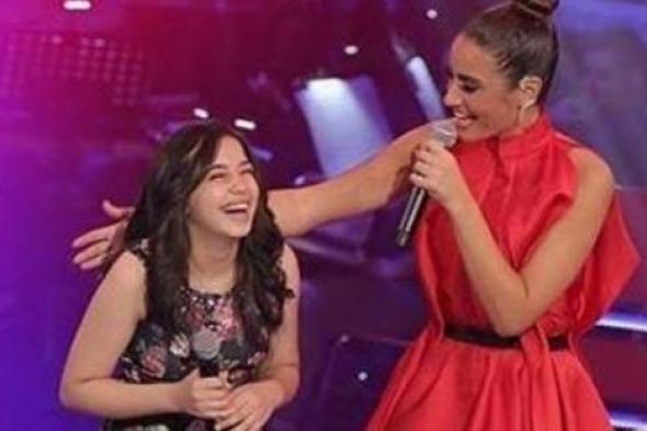 نانسي عجرم تنقذ متسابقة The Voice Kids فرح الموجي بعد أن وصفها تامر حسني بـ "نانسي الصغنطوطة"