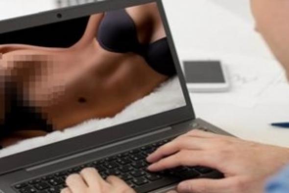 الجنس عبر الانترنت ظاهرة حضارية واخلاقية