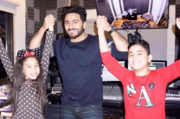 فيديو | كواليس أغنية تامر حسني مع نجوم "The voice kids"