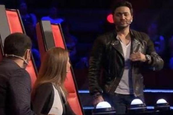 بالفيديو- تامر حسني يرد على شائعة تحطيمه أستوديو The Voice Kids اعتراضا على فوز فريق كاظم الساهر