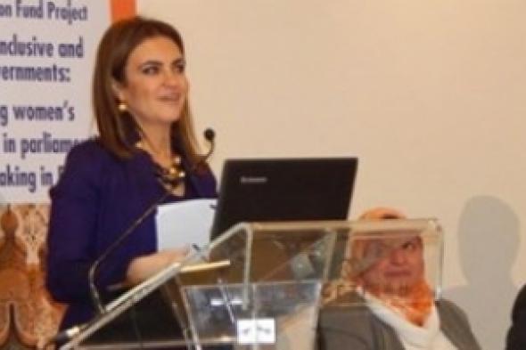 مصر.. الاقتصاد المضطرب في “أيد ناعمة”