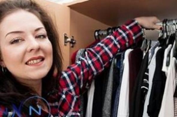 بريطانية تبيع ملابسها القديمة لتغطية تكاليف جامعتها