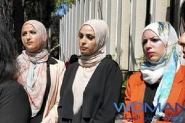 نساء  يقاضين مقهى بتهمة التمييز في أمريكا