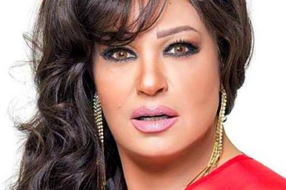 فيفي عبده تهنئ عمرو دياب وهاني شاكر بألبوميهما