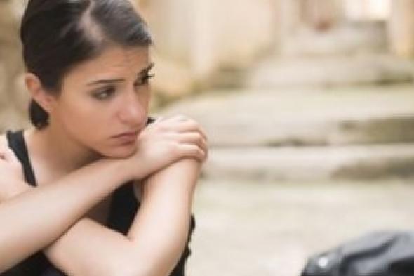 البلوغ المبكر للفتيات يزيد خطر الإصابة بالاكتئاب