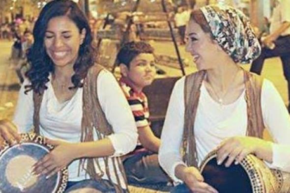 بالفيديو - رانيا ودنيا تؤسسان أول فريق نسائي مصري لـ"الطبلة"