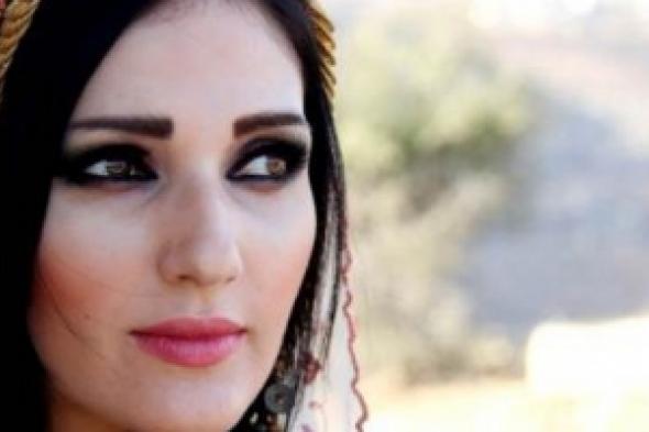 فلسطينية مرشحة للفوز بلقب ملكة جمال العرب بأميركا: لن أرتدي ملابس قصيرة مثل جيجي حديد