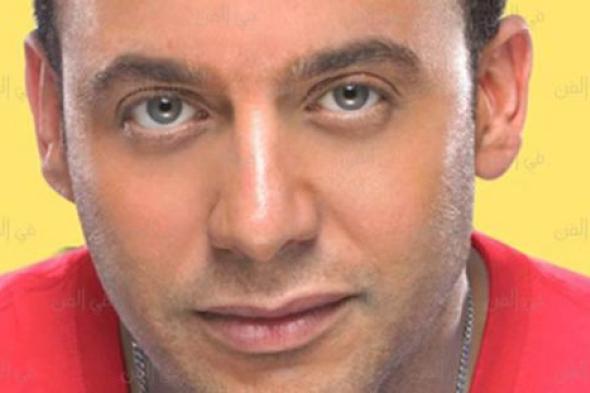 بالفيديو- مصطفى قمر بصحبة لاعب الكرة علاء علي ويعلق " أنا أهلاوي بس الزمالك مية مية"