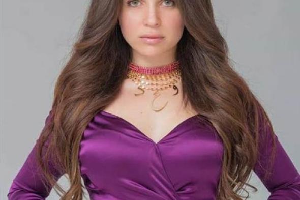 صورة- مي عز الدين تتعاقد على مسلسلها الجديد لرمضان 2017