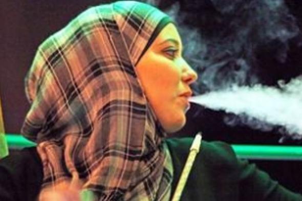 حرمان امرأة من الحضانة بسبب تدخين 'الشيشة' يثير جدلا في الكويت