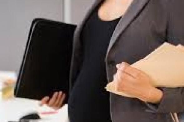 عمل المرأة الحامل ما بين تحقيق الذات ورغبة الأمومة