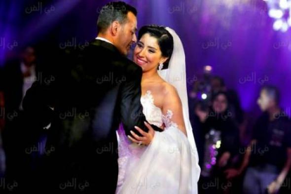 أيتن عامر ترسل رسالة حب لزوجها بهذه الصورة