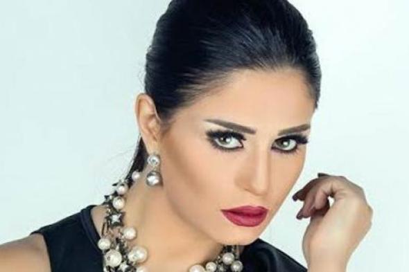 بالصور- منة فضالي تستقبل العام الجديد بجلسة تصوير جديدة