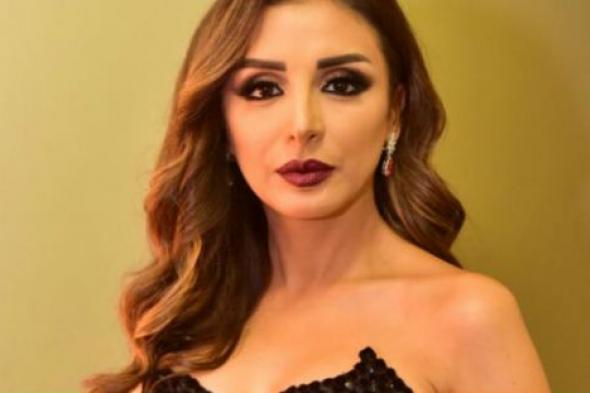 أنغام بإطلالة جذابة من تصميم هاني البحيري في حفلها بدار الأوبرا