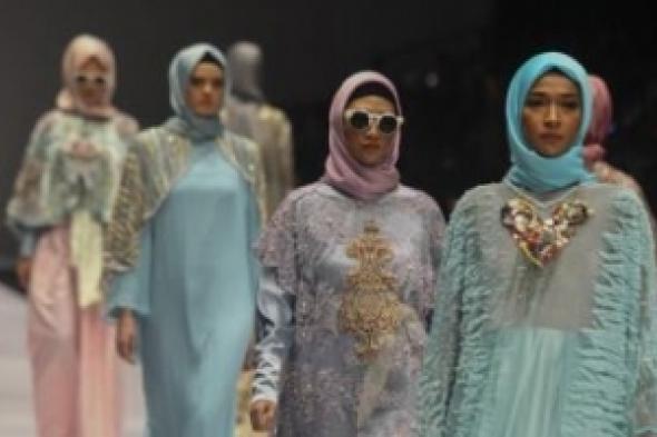 أوَّل متجرٍ عالمي ضخم يبيع الحجاب وملابس النساء المحتشمة  لزبائنه.. سينشرها بفروعه المنتشرة في عددٍ من دول العالم