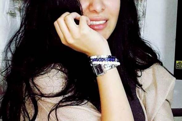 ميريهان حسين تنشر صورة والدها وتعلق: بابا وهو شقي
