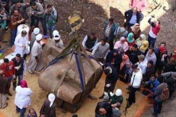 بالفيديو- اهتمام القنوات الفضائية بـ نقل تمثال رمسيس الثاني إلى المتحف المصري