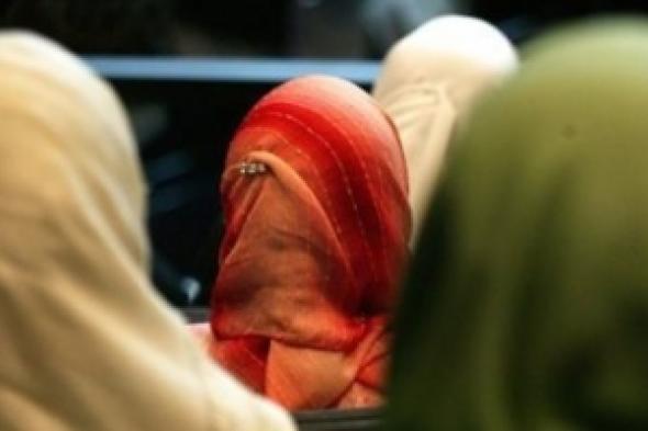 الحجاب سيصبح رمزاً للمقاومة في أوروبا: مقال رأي على الغارديان
