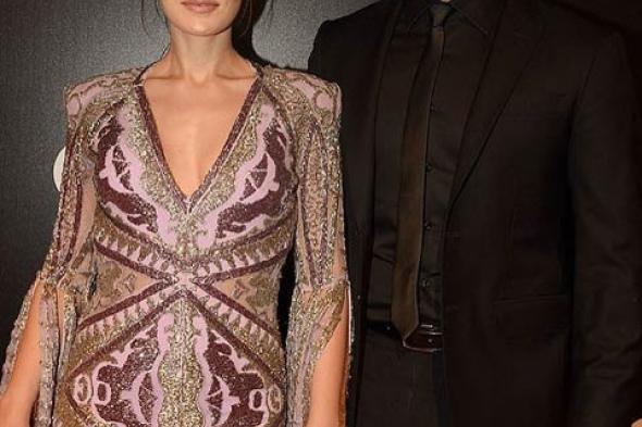 صور- فهرية أفجين وأوزجي أوزبرنجي بنفس الفستان... أيهما أجمل؟