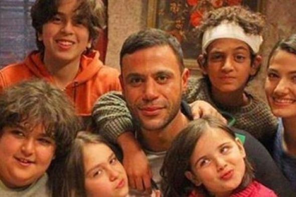 أبرز أحداث الحلقة الثانية عشر من مسلسل "لمعي القط"..تعرض تارا عماد للإعتداء من الخاطف