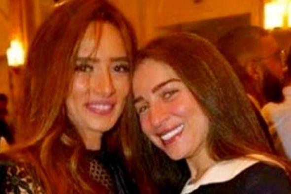 صورة- مي عز الدين لتوأم زينة: "الله يكون في عونكم"