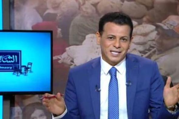 بالفيديو- مقدم برنامج "الشارع المصري" يطرد ضيفه على الهواء