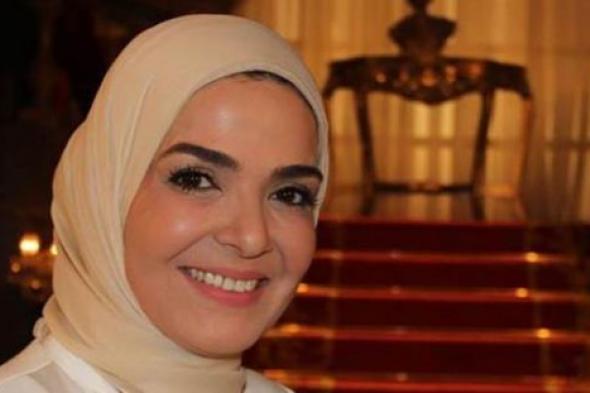 بالفيديو- منى عبد الغني تكشف عن دورها بمسلسل "فوق السحاب" لهاني سلامة 2018