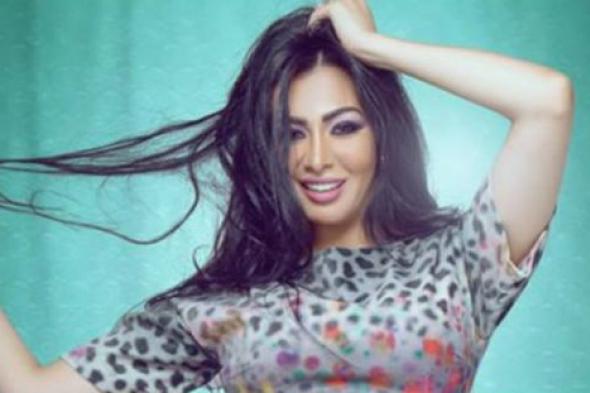 بالفيديو- ميرهان حسين تقلد هيفاء وهبي... هل نجحت في ذلك؟