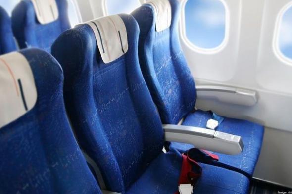 لماذا تكون مقاعد الطائرة زرقاء دوماً؟