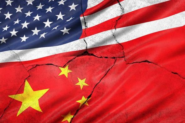 ترامب يخطط لتقييد الاستثمار الصيني في شركات التكنولوجيا الأمريكية