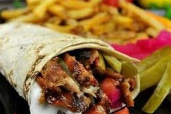 حضّري لعائلتك شاورما الدجاج التركية الصحيّة، و استمتعوا بمذاقٍ لذيذ يضاهي أشهر المطاعم العربية