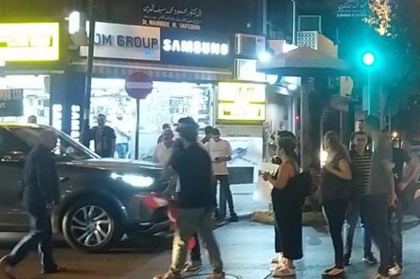 مسيرة شبابية في #بيروت منددة بالأوضاع الاقتصادية المتردية 
#lebanon24
 via @Lebanon24