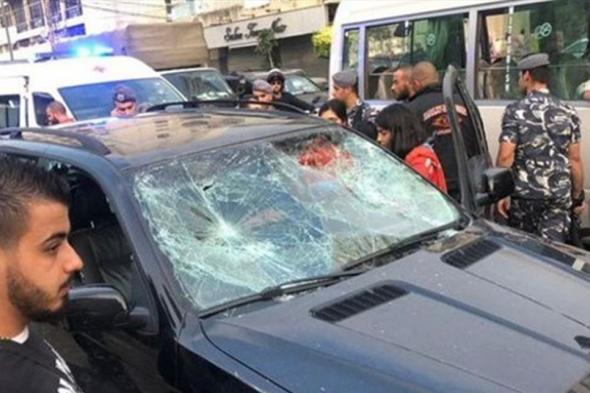 تحطيم سيارة رباعية الدفع في #جل_الديب.. ماذا حصل؟ 
#lebanon24

 via @Lebanon24