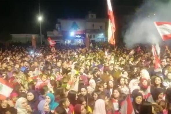 "أضواء الثورة" تنتقل إلى #سعدنايل (فيديو)  via @Lebanon24
#lebanon24