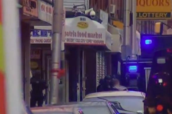 إصابة ضابط شرطة بإطلاق نار كثيف في نيوجيرسي (فيديو)
#lebanon24
  via @Lebanon24