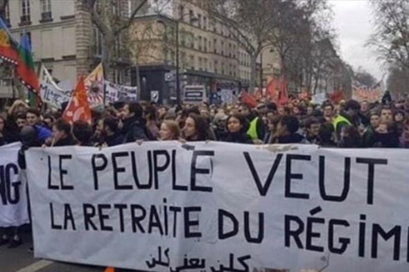 نقابات #باريس تستعير "كلن  يعني كلن".. شعار #لبنان في #فرنسا!  
#lebanon24
 via @Lebanon24