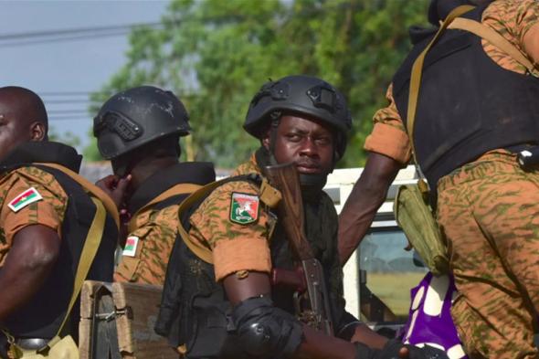 مقتل نحو 10 جنود في هجوم جديد في شمال #بوركينا_فاسو
#lebanon24
  via @Lebanon24