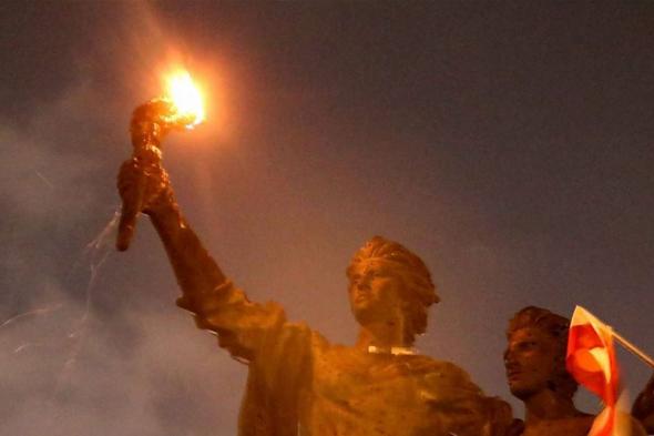 بعد نكسات العام 2019.. كيف ينظر اللبنانيون لـ2020؟ (فيديو) 
#لبنان
#lebanon24
 via @Lebanon24