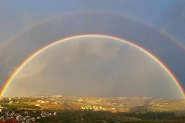 قوس قزح" مكتمل في سماء صيدا.. والاهالي مندهشون 
#لبنان
#lebanon24
 via @Lebanon24