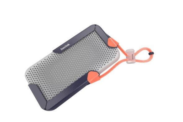 سانديسك تكشف عن أول قرص تخزين SSD محمول بسعة 8 تيرابايت