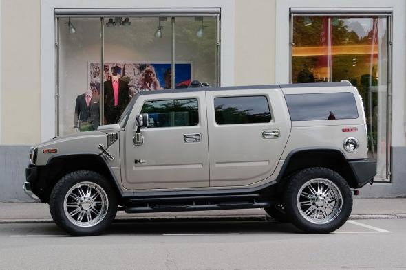 سيارة Hummer تعود من جديد لكن كسيارة كهربائية