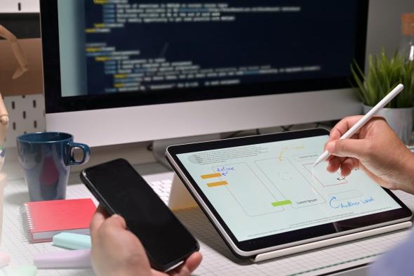 صفقة اليوم.. احترف تصميم واجهة وتجربة المستخدم UI/UX مع خصم 97%