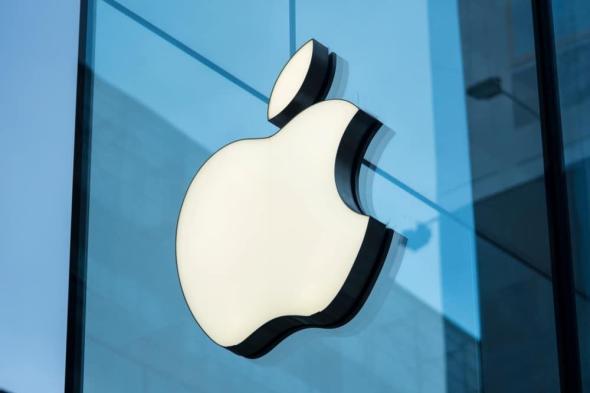 هل تطور آبل هاتف آيفون قابل للطي؟