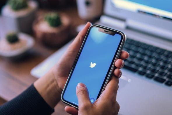 تويتر تطلق سياسة جديدة للتعامل مع الوسائط المزيفة والمضللة