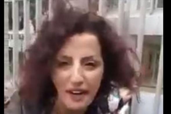 رسالة من متظاهرين أمام وزارة الطاقة للشعب اللبناني: تفضلوا نزلوا على الطريق (فيديو) 
#lebanon24

 via @Lebanon24