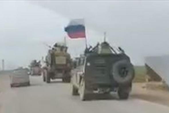 سباق وتصادم بين آلية عسكرية أميركية وأخرى روسيّة في سوريا (فيديو)  
#lebanon24
 via @Lebanon24