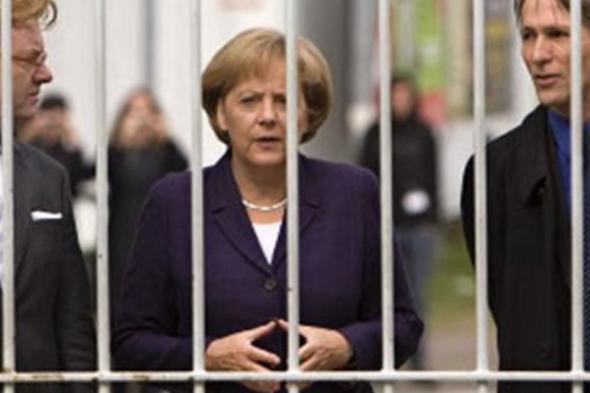 #ميركل في قفص الإتهام أمام القضاء الألماني لـ"تواطئها" في اغتيال #سليماني 
#Lebanon24
 via @Lebanon24