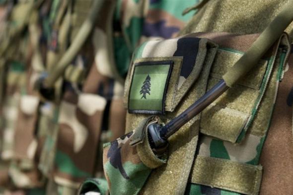 في ظلّ "كورونا".. إجراءات صارمة ضمن الجيش اللبناني لحماية العسكريين 

#Lebanon24

 via @Lebanon24