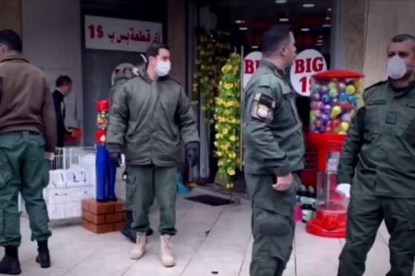 "فوج حرس بيروت" يستمر يتنفيذ قرار إقفال المؤسسات ومنع التجمعات 

#lebanon24

 via @Lebanon24