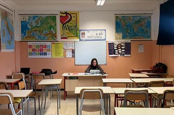 إيطاليا تمدّد إغلاق المدارس حتى أيلول

#lebanon24

  via @Lebanon24